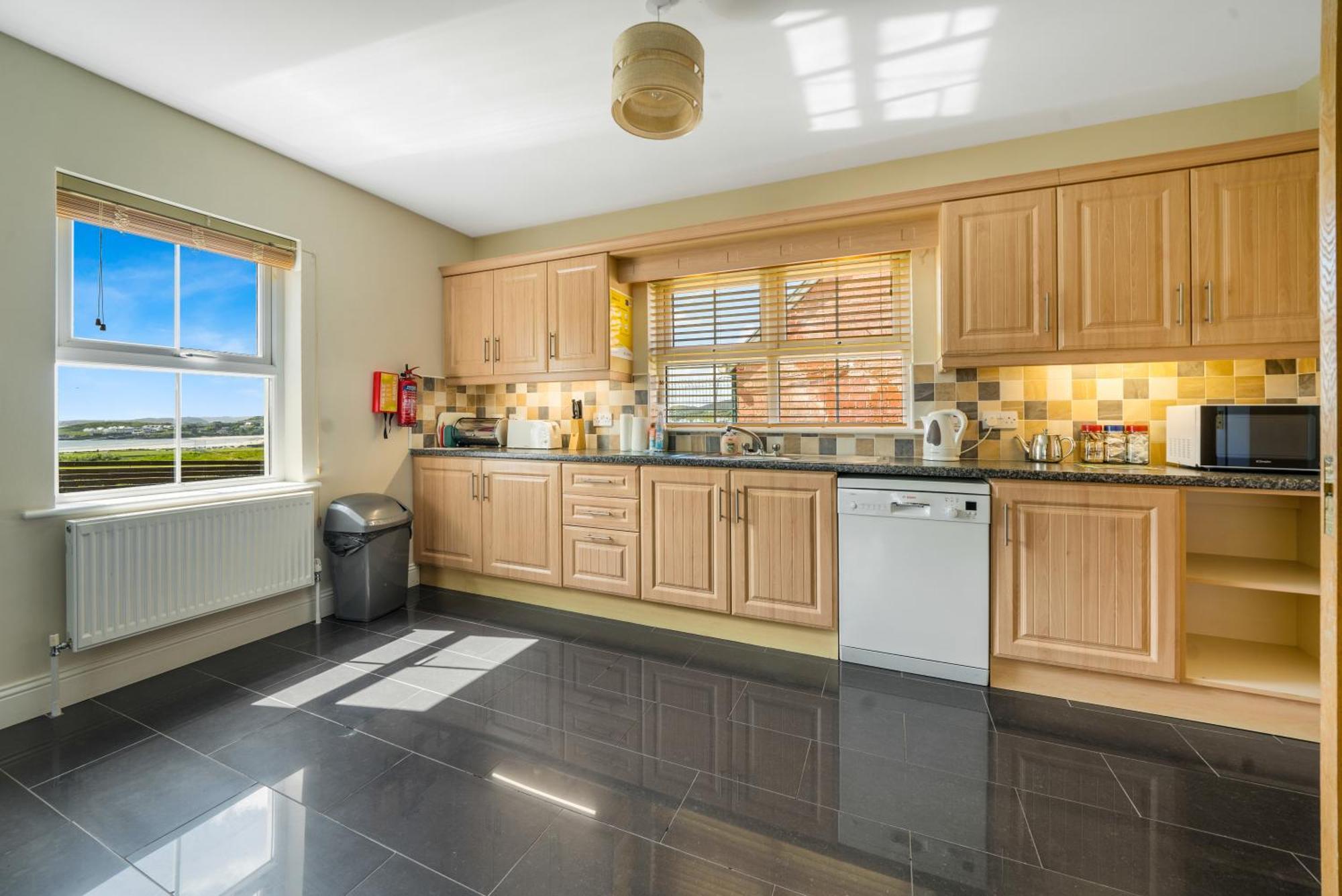 Downings Coastguard Cottages - Type B-E Екстериор снимка
