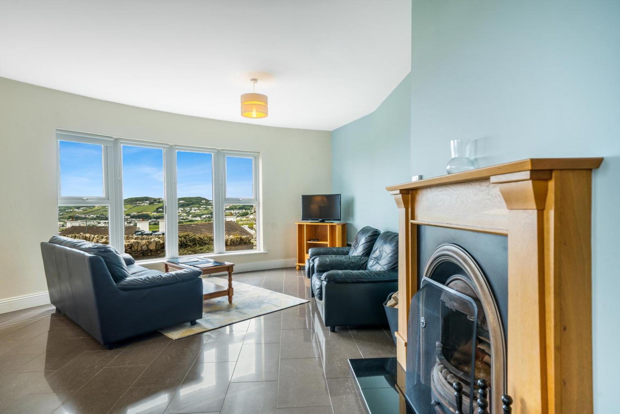 Downings Coastguard Cottages - Type B-E Екстериор снимка